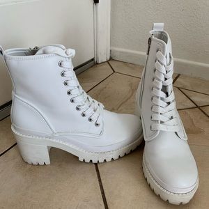 Steve Madden White combat boot